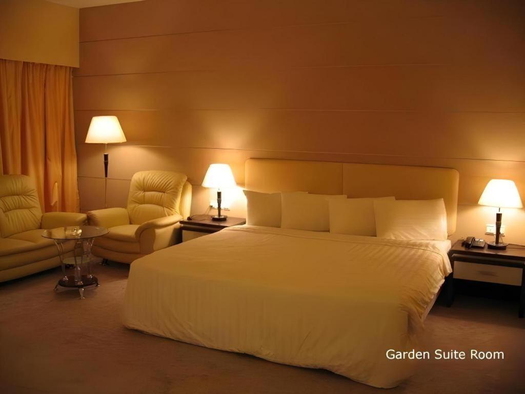 Ritz Garden Hotel Ipoh Kültér fotó