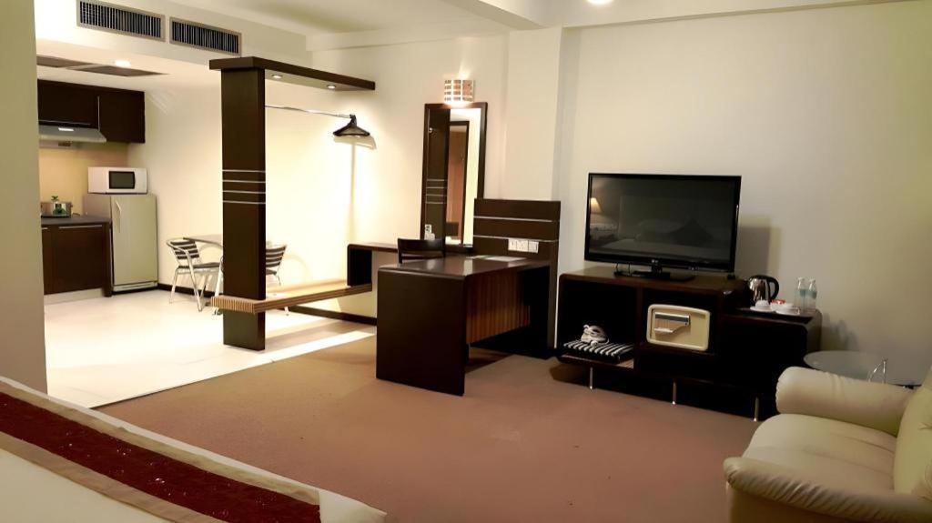 Ritz Garden Hotel Ipoh Kültér fotó