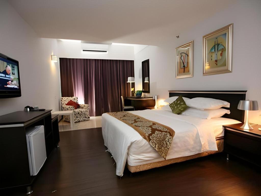 Ritz Garden Hotel Ipoh Kültér fotó
