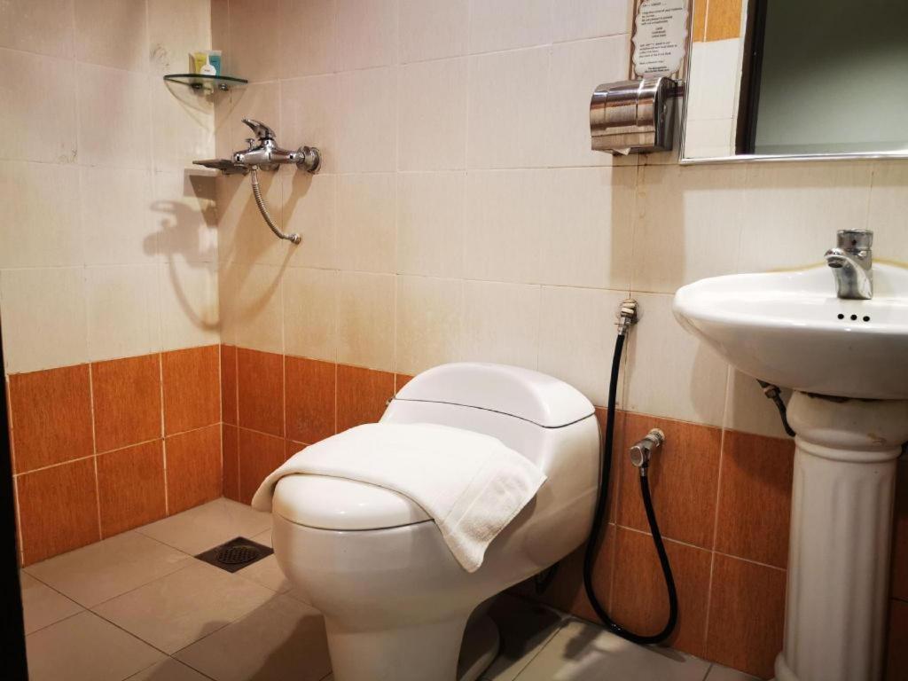 Ritz Garden Hotel Ipoh Kültér fotó