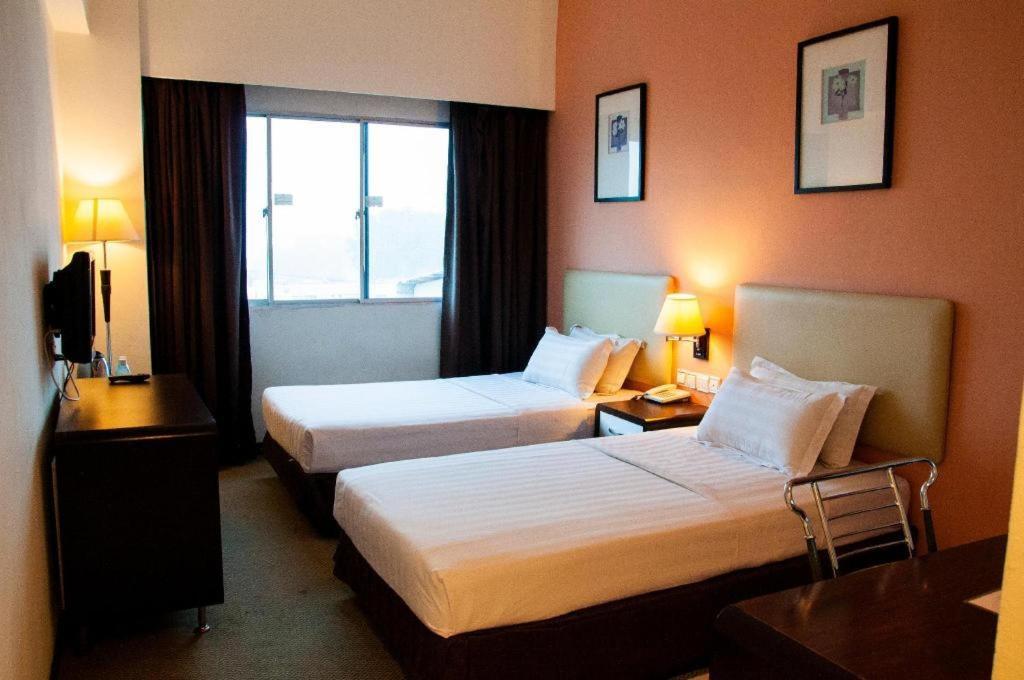 Ritz Garden Hotel Ipoh Kültér fotó