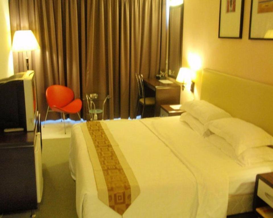 Ritz Garden Hotel Ipoh Kültér fotó