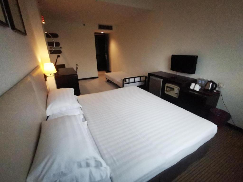 Ritz Garden Hotel Ipoh Kültér fotó